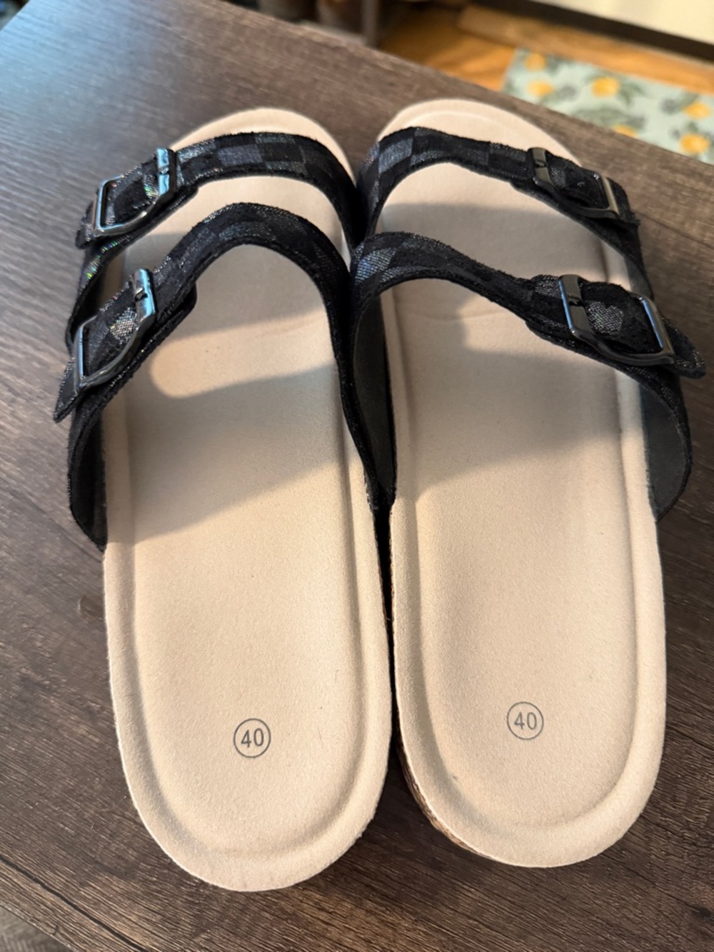 EUC Women's Black & Holographic Silver Check Buckle Slide Sandals size 9 - Picture 4 of 5